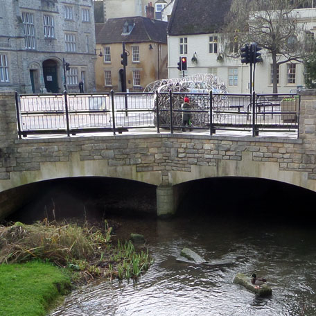 Footbridge, SN11 0JJ